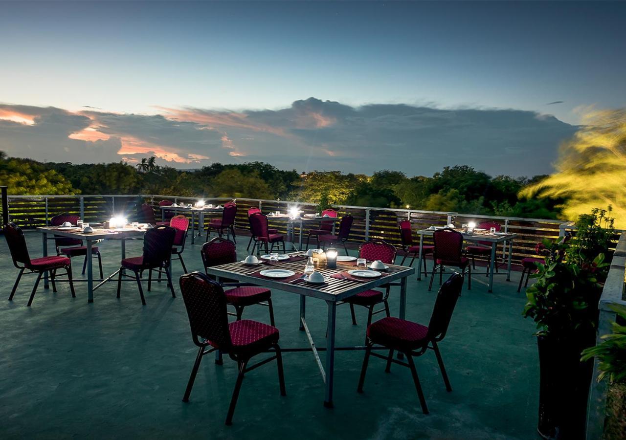 อีเทอร์นัล ลอดจ์ พุกาม Motel ภายนอก รูปภาพ